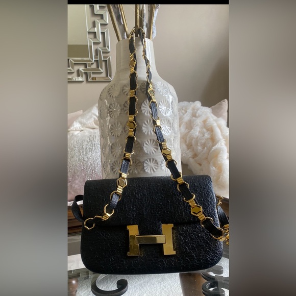 no Brand Handbags - Beautiful Chic Handbag with Unique Strap! Gorgeous! 👜👜🌻